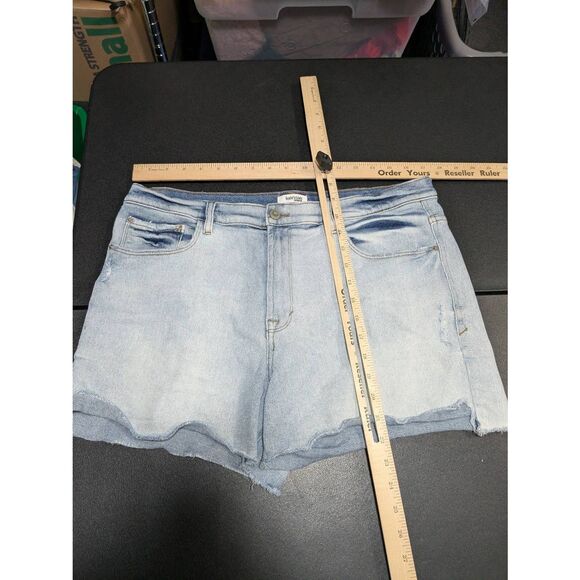 Kensie The Short High-Rise Jean Denim Women's Size 8 ***Pert measurements*** - Picture 5 of 5